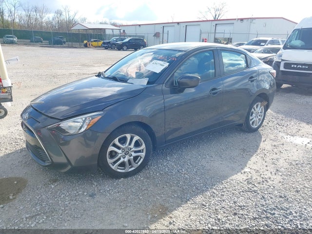 3MYDLBYV2JY304847 Toyota YARIS IA