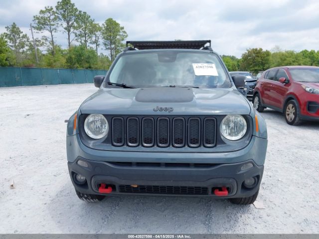 ZACCJBCBXHPF82004 Jeep Renegade Trailhawk 4x4