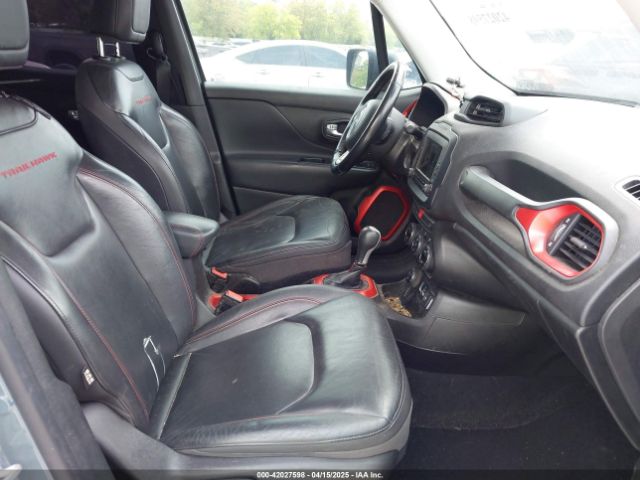 ZACCJBCBXHPF82004 Jeep Renegade Trailhawk 4x4