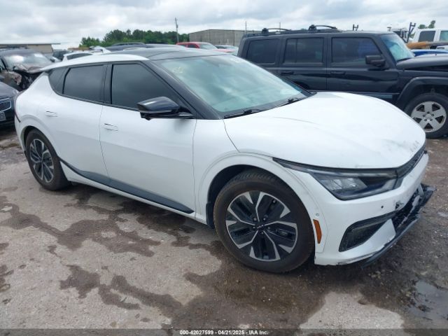 2023 KIA EV6 KNDC44LA4P5101245