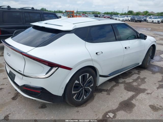 2023 KIA EV6 KNDC44LA4P5101245 Photo 3