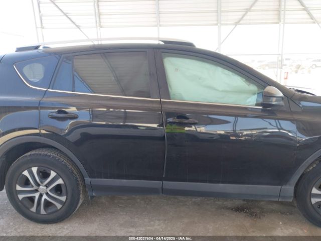 2T3ZFREV3GW301060 Toyota RAV4 LE