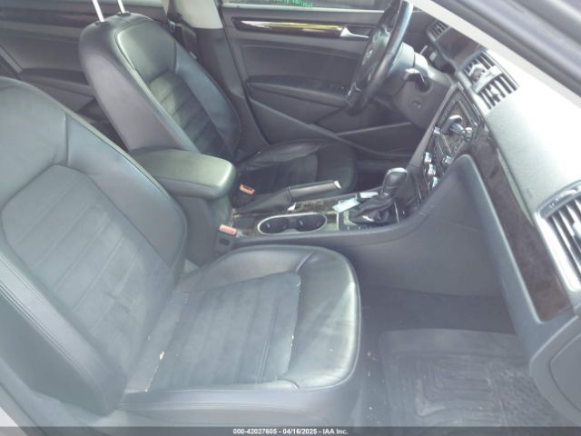 1VWCN7A35EC082584 Volkswagen Passat 2.0l Tdi Sel Premium