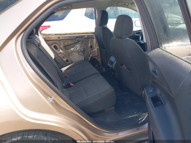 2GNAXKEV8K6102700 Chevrolet EQUINOX LT