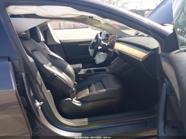 5YJ3E1EA1NF142713 Tesla Model 3 Rear-wheel Drive