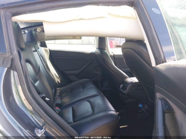 5YJ3E1EA1NF142713 Tesla Model 3 Rear-wheel Drive