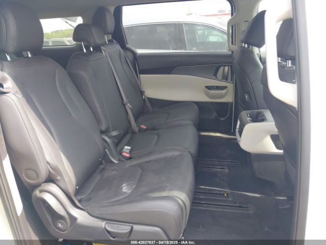 KNDNB4H37R6400962 KIA Carnival Mpv Lx Seat Package