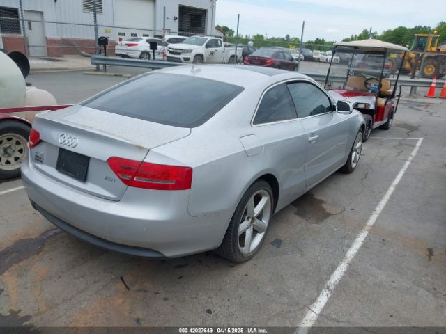 2010 AUDI A5 WAULFAFR1AA036568 Photo 3