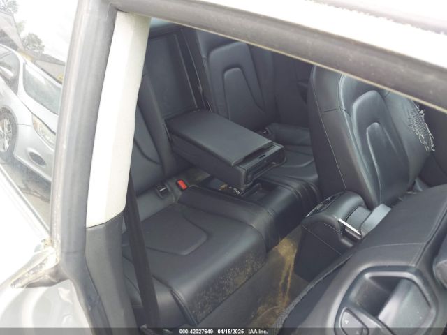 2010 AUDI A5 WAULFAFR1AA036568 Photo 7