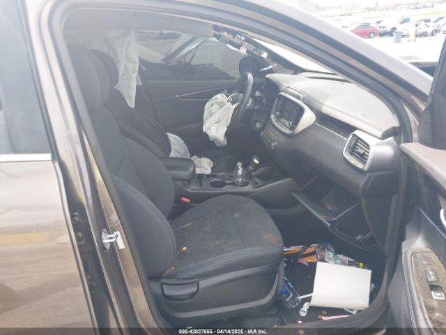 5XYPG4A36KG574769 KIA Sorento 2.4l Lx