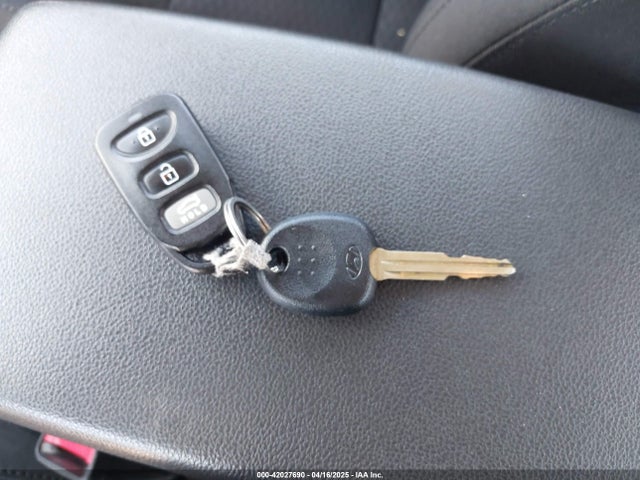 5NPD74LFXLH608555 Hyundai ELANTRA SE