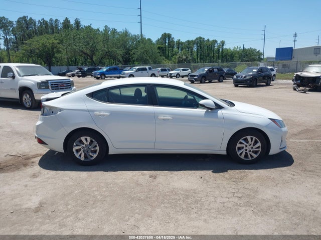 5NPD74LFXLH608555 Hyundai ELANTRA SE