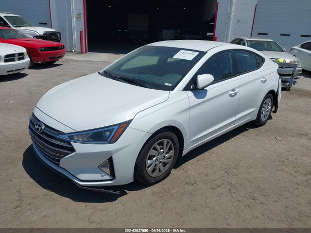 5NPD74LFXLH608555 Hyundai ELANTRA SE