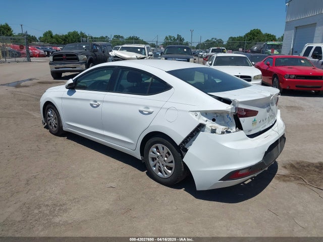5NPD74LFXLH608555 Hyundai ELANTRA SE