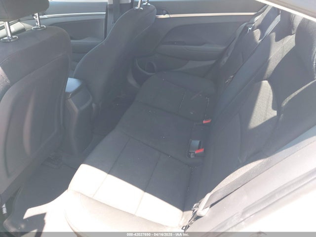 5NPD74LFXLH608555 Hyundai ELANTRA SE