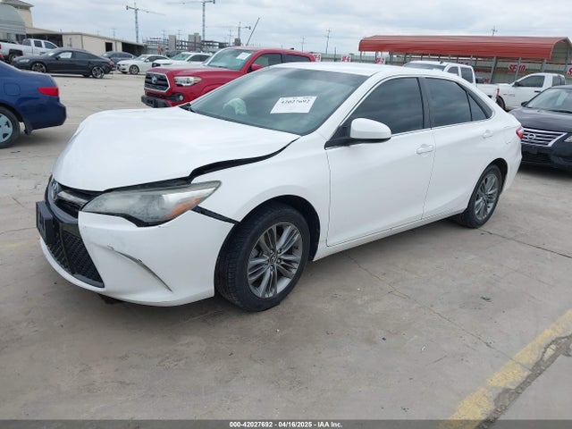 4T1BF1FK4HU318371 Toyota CAMRY SE
