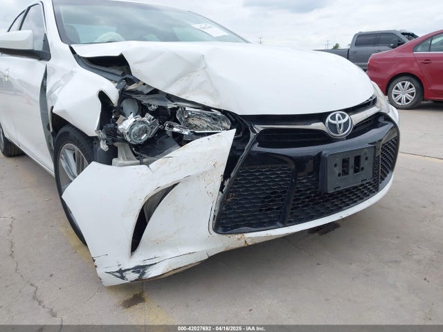 4T1BF1FK4HU318371 Toyota CAMRY SE