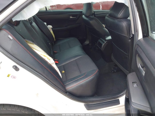 4T1BF1FK4HU318371 Toyota CAMRY SE