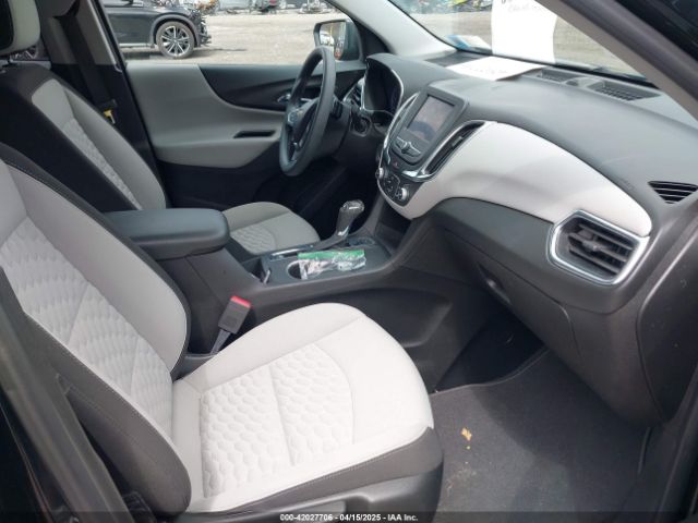 2GNAXSEV0M6111944 Chevrolet Equinox Awd Ls