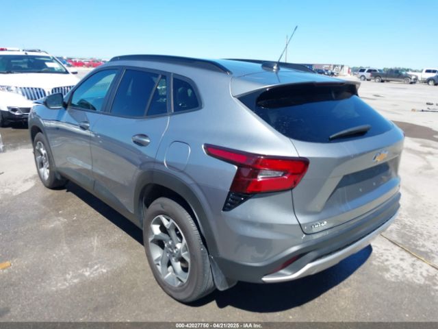 2025 CHEVROLET TRAX KL77LHEP3SC083741 Photo 2