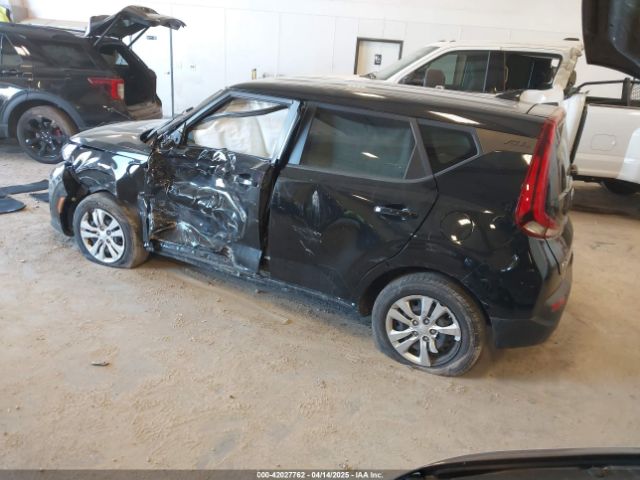 2021 KIA SOUL KNDJ23AU4M7755019 Photo 2
