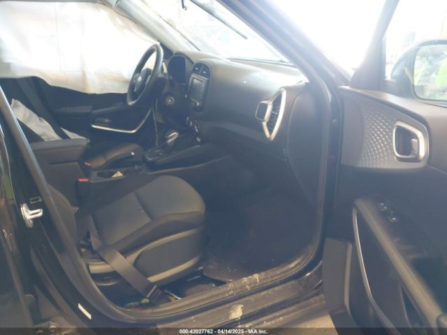 2021 KIA SOUL KNDJ23AU4M7755019 Photo 4