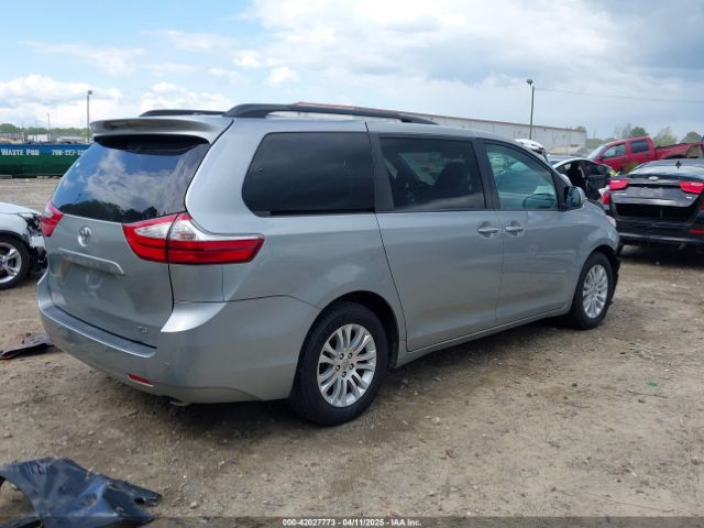5TDYZ3DC0HS845616 Toyota Sienna Xle 8 Passenger