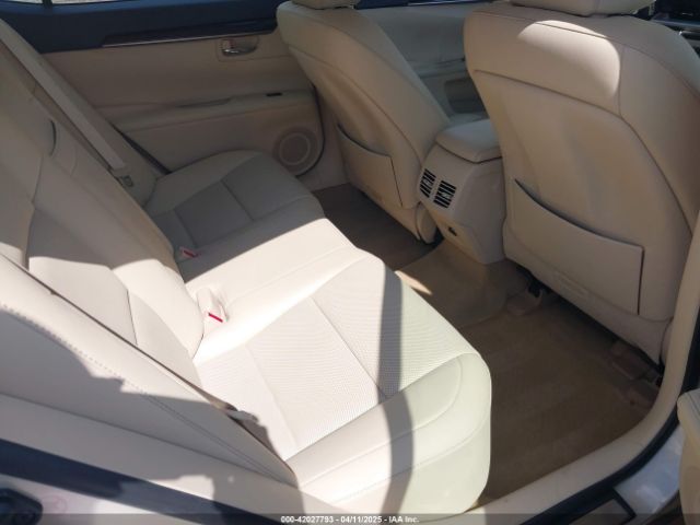 JTHBK1GGXE2106624 Lexus ES 350