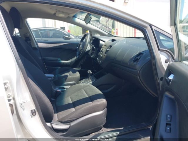 KNAFK4A61G5559064 KIA FORTE LX