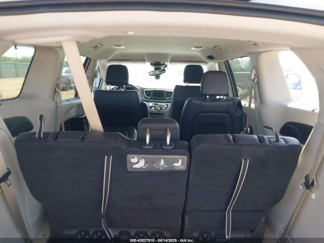 2C4RC1BG1JR142797 Chrysler Pacifica Touring L