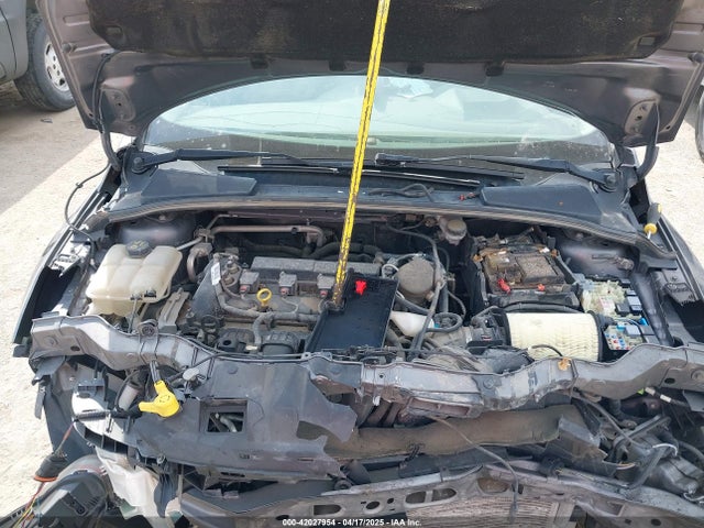 1FADP3F21EL161895 Ford FOCUS SE