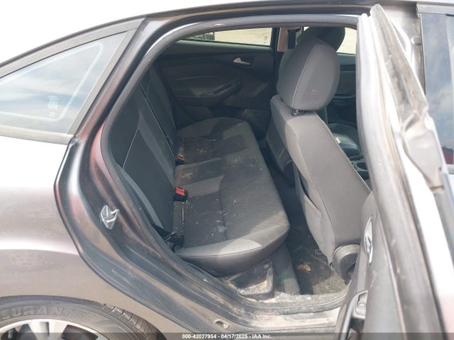 1FADP3F21EL161895 Ford FOCUS SE