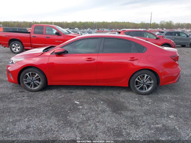 3KPF24AD3NE437454 KIA Forte Lxs
