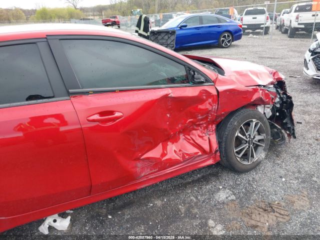 3KPF24AD3NE437454 KIA Forte Lxs