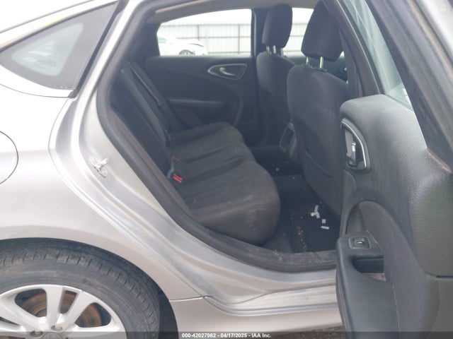 Chrysler 200 Limited 2015 1C3CCCAB8FN574495 Image 8