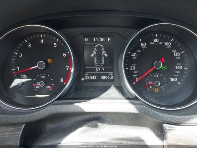 1VWBT7A3XHC015940 Volkswagen Passat 1.8t Se