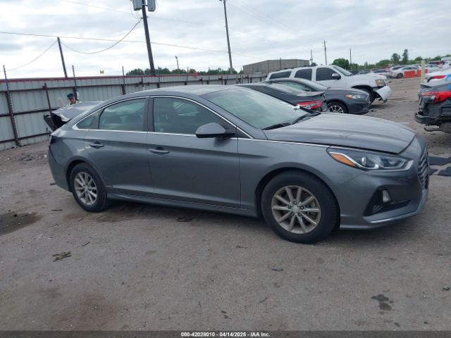 5NPE24AF9JH688952 Hyundai SONATA SE
