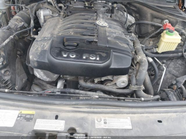 2015 VOLKSWAGEN TOUAREG WVGEF9BP2FD005023 Photo 9