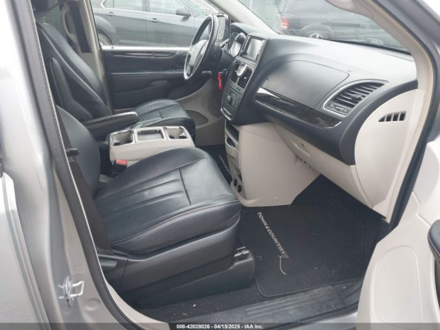 2C4RC1BG7ER365013 Chrysler Town & Country Touring