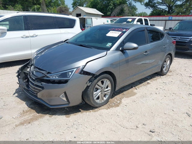 KMHD84LF4KU749229 Hyundai ELANTRA SEL