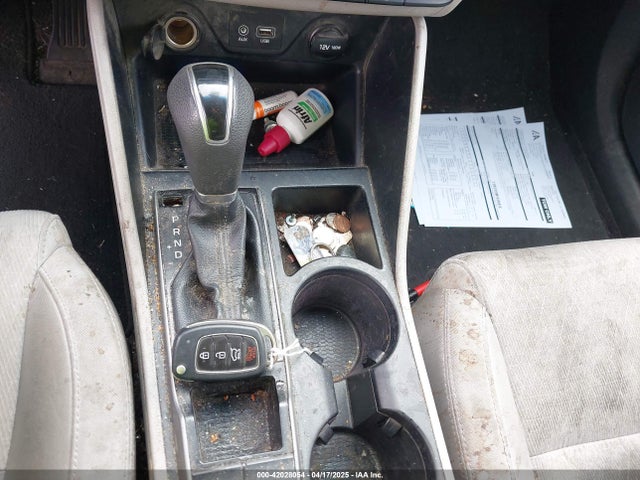 KM8J33A48JU682789 Hyundai TUCSON SEL