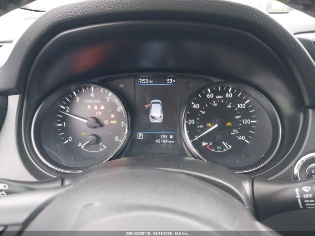 JN1BJ1CP0KW217135 Nissan Rogue Sport Sv