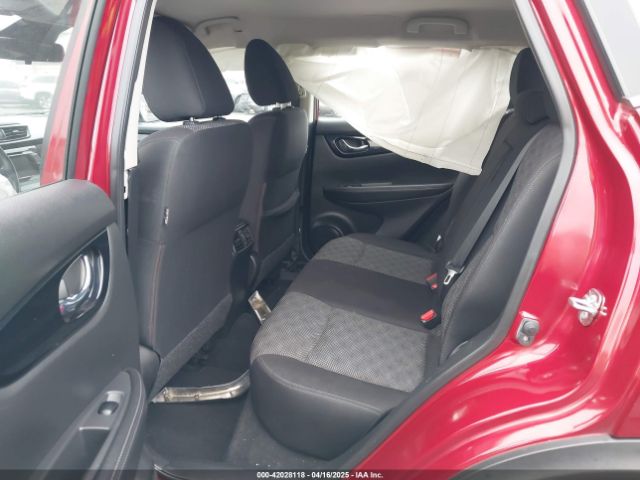JN1BJ1CP0KW217135 Nissan Rogue Sport Sv