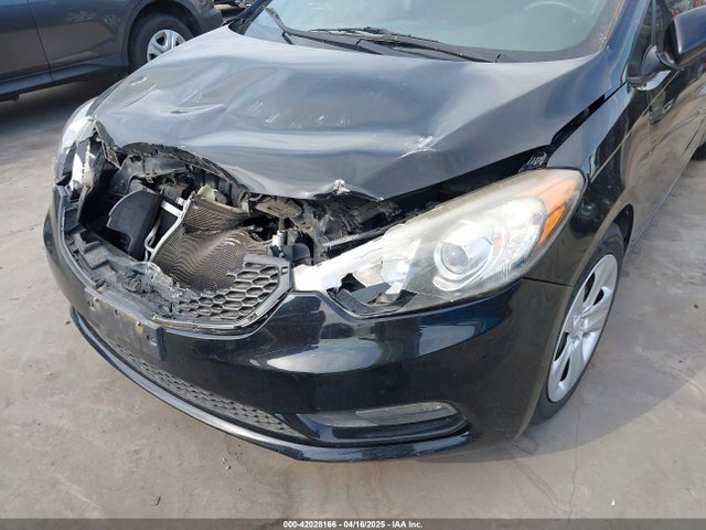 KNAFK5A82G5547903 KIA FORTE LX