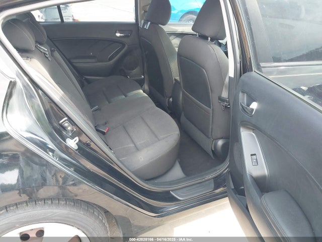 KNAFK5A82G5547903 KIA FORTE LX