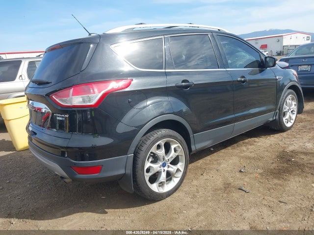1FMCU9J93EUE27803 Ford Escape Titanium