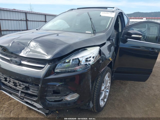 1FMCU9J93EUE27803 Ford Escape Titanium
