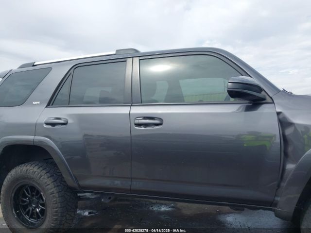 JTEMU5JR9N6069284 Toyota 4RUNNER SR5