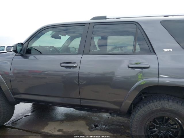 JTEMU5JR9N6069284 Toyota 4RUNNER SR5