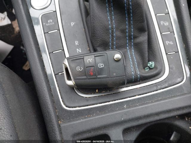 WVWPR7AU0KW911072 Volkswagen E-golf Sel Premium